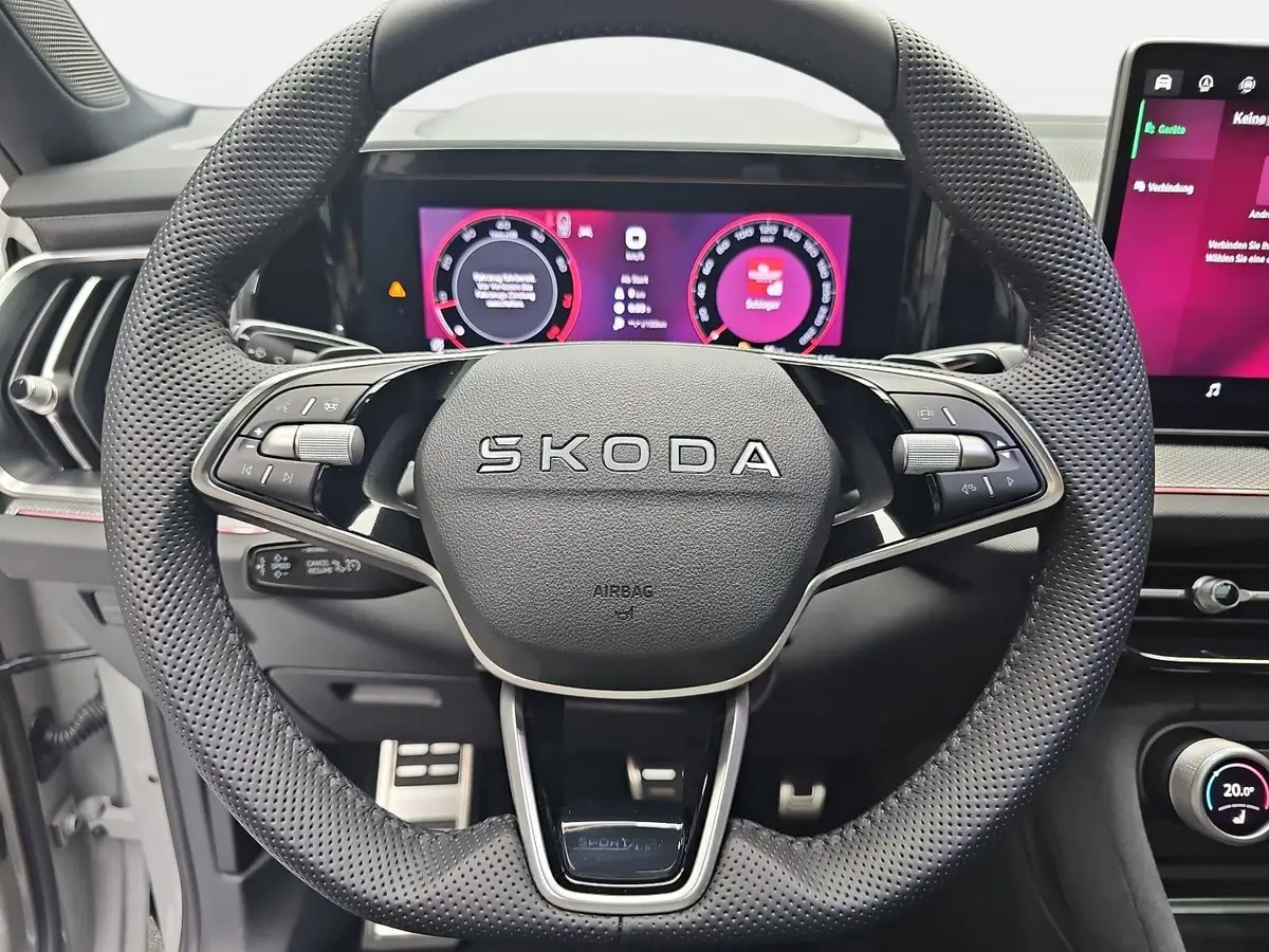 SKODA KODIAQ 2.0 TSI DSG SPORTLINE 4X4 NAVI LED AHK