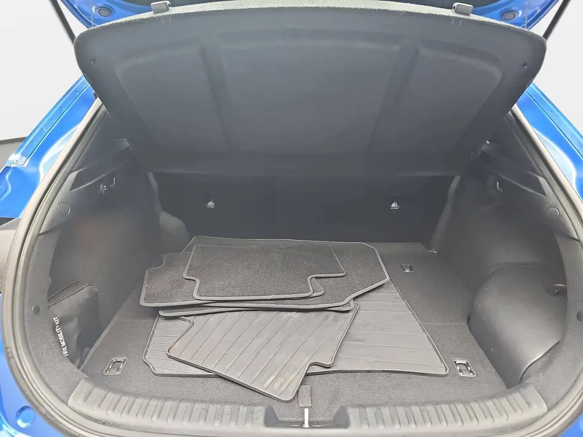 KIA XCEED 1.6 PLUG-IN-HYBRID DCT6 SPIRIT NAVI LED WINTER KAMERA LM