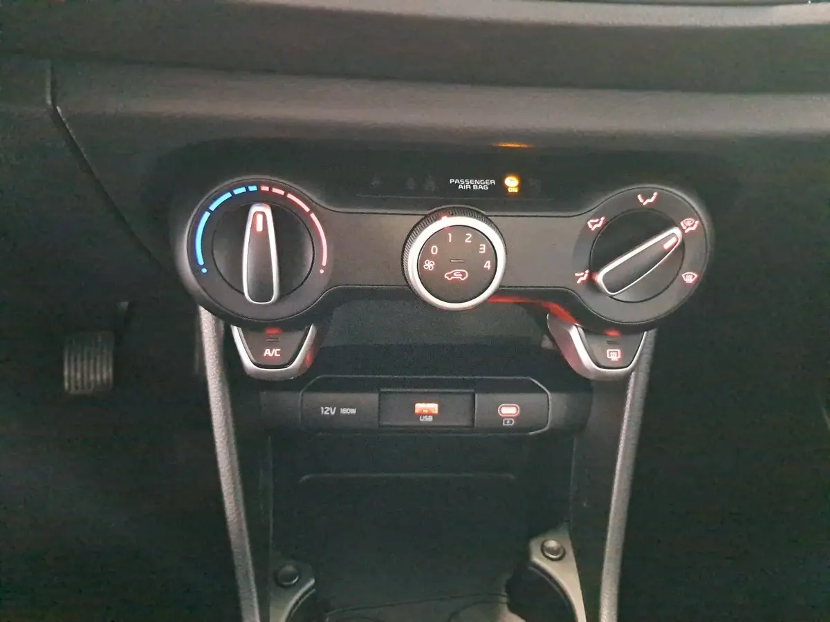 KIA PICANTO 1.0 GDI CORE MJ26 NAVI KAMERA