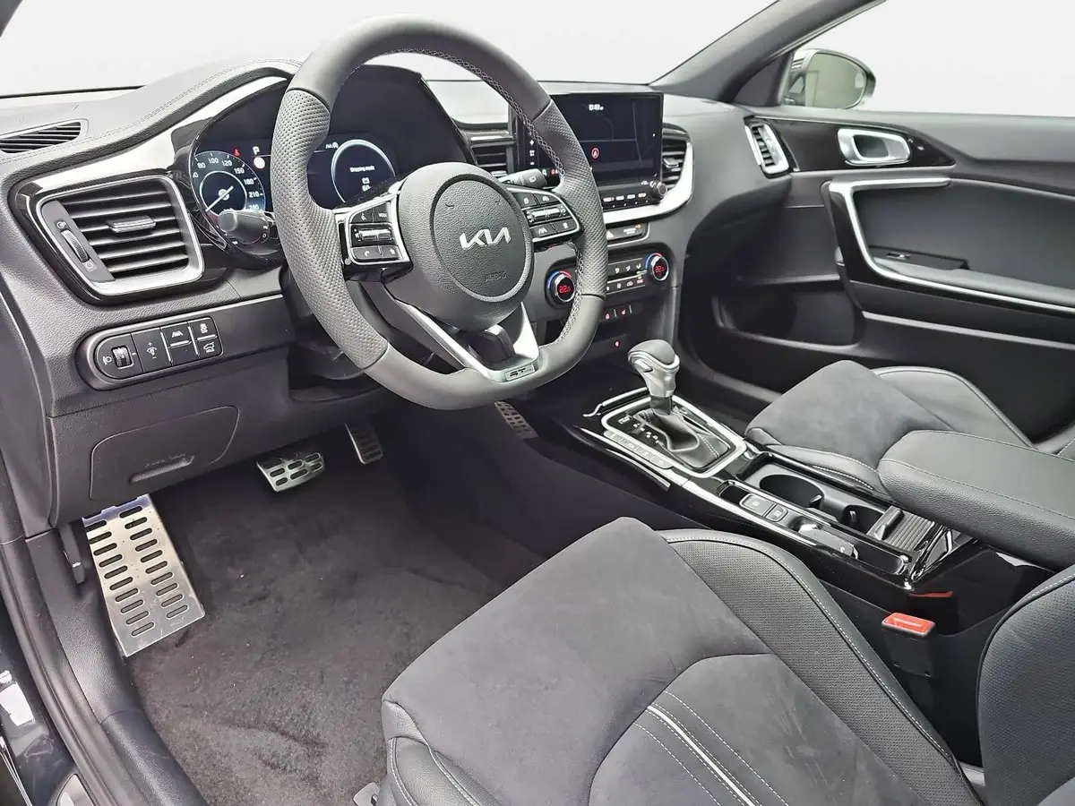 KIA CEED SW 1.5 T-GDI DCT7 GT-LINE TECHNOLOGIE LEDER GLASDACH PERFORMANCE