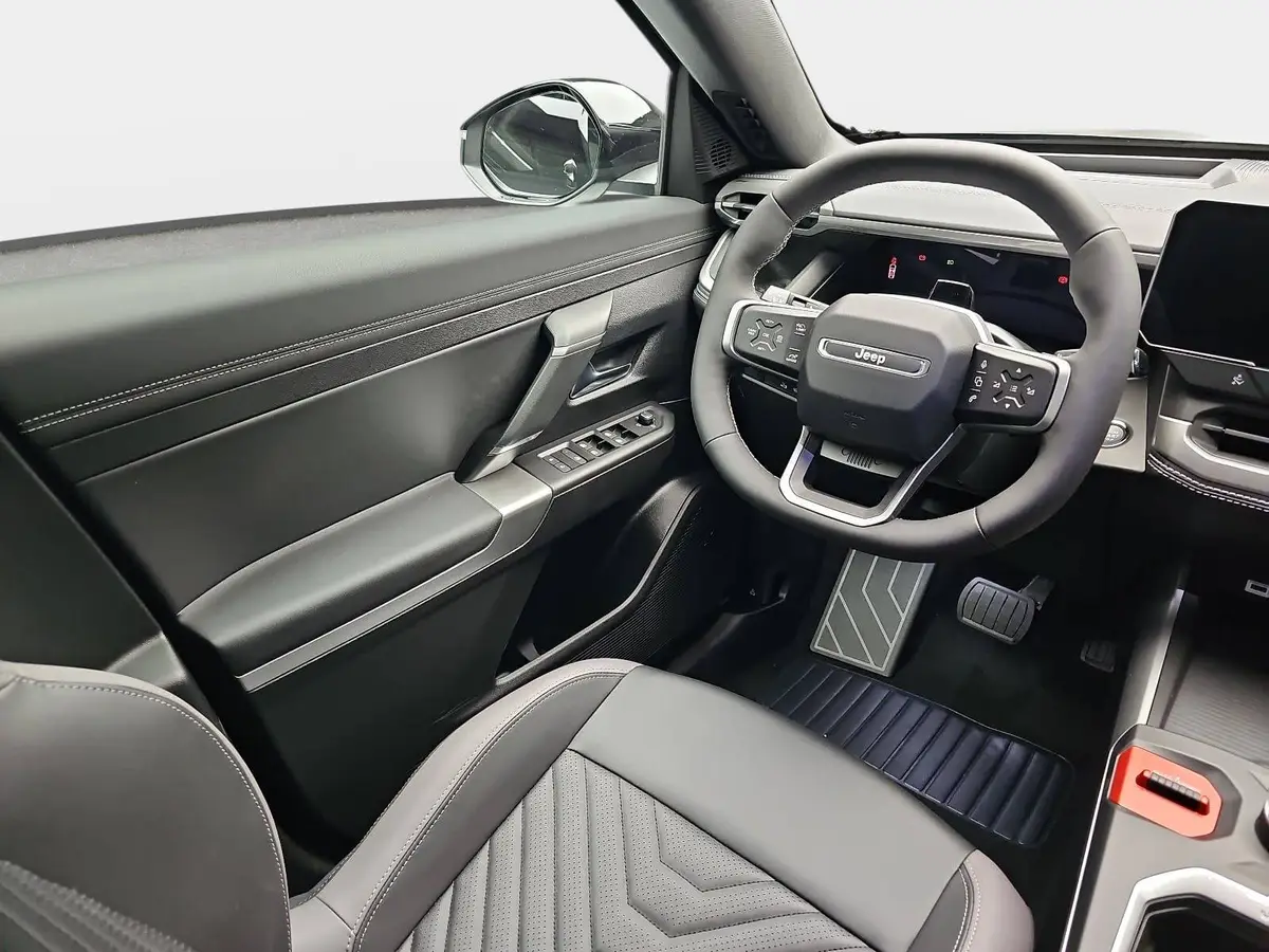 JEEP COMPASS 1.6 PLUG-IN HYBRID DCT SUMMIT MJ26 PREMIUM-PAKET, SICHERHEITS-PAKET