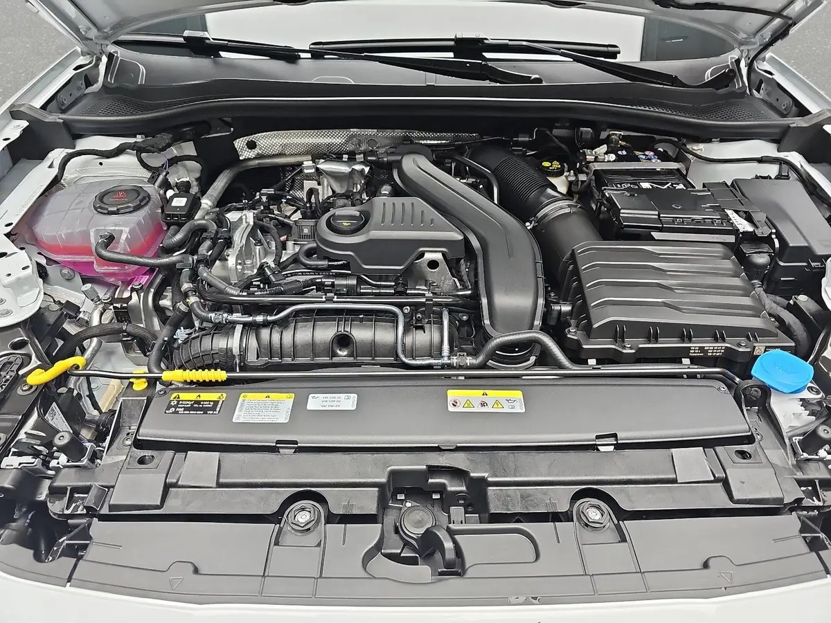 CUPRA LEON ST 1.5 ETSI DSG LED KLIMAAUTO ACC FULL-LINK EL.HECKKL