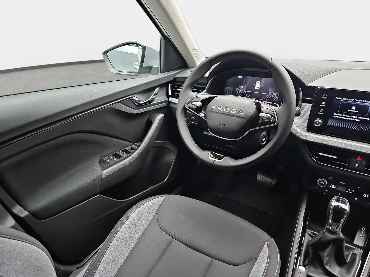 SKODA KAMIQ 1.0 TSI DSG 130 JAHRE LED KLIMAUTO WINTER SICHT KA