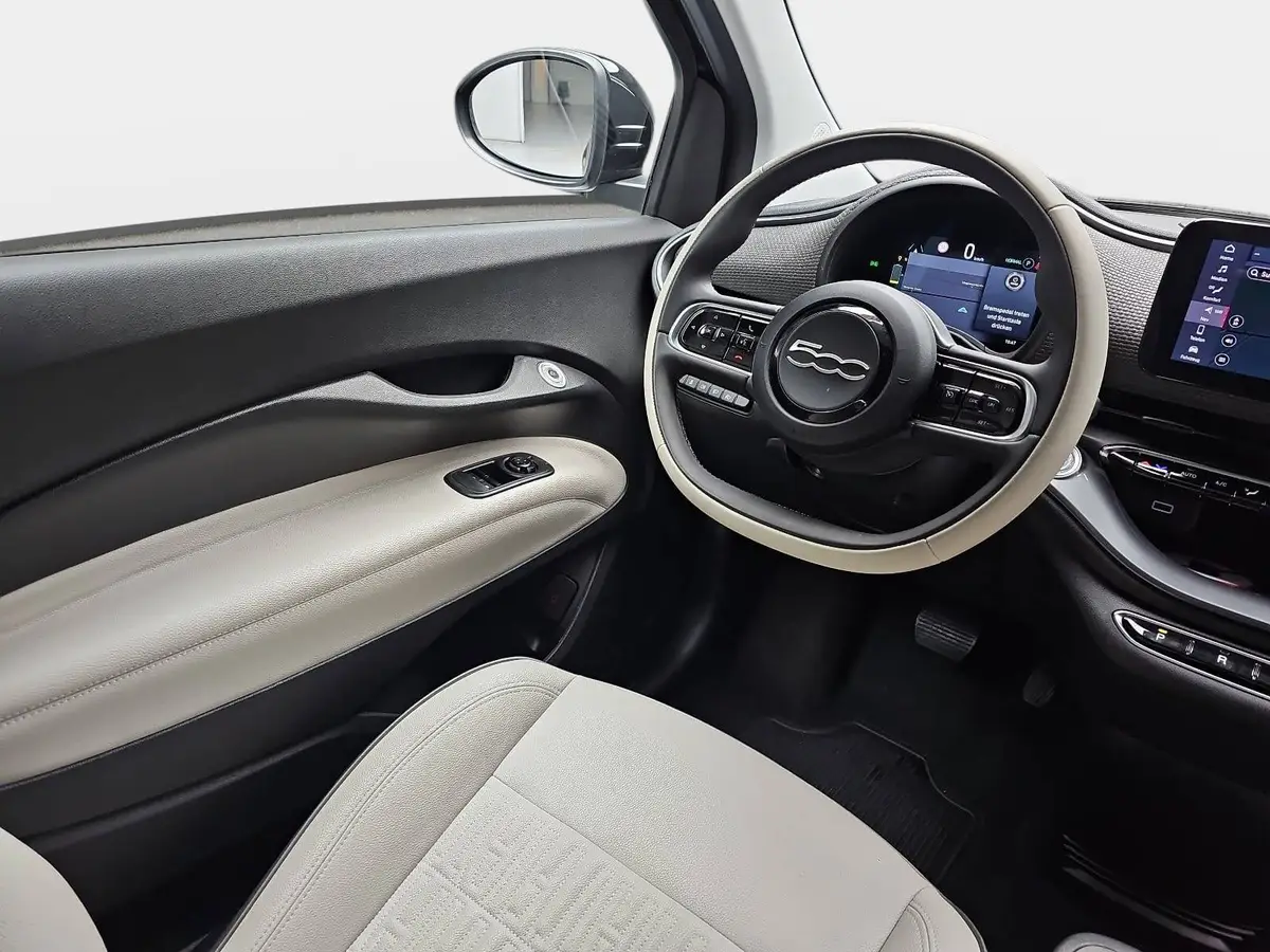 FIAT 500E CABRIO ELEKTRO 42 KWH BY BOCELLI