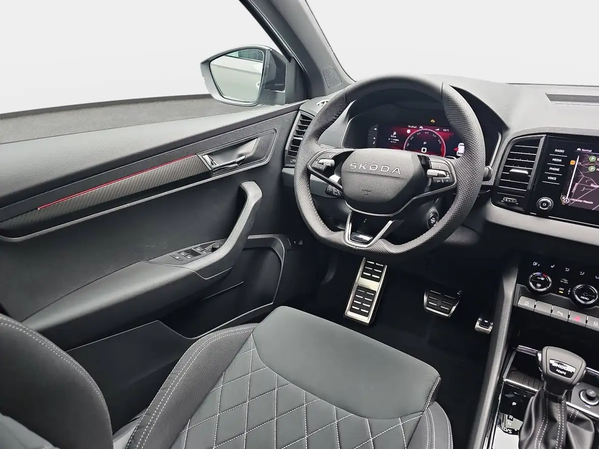 SKODA KAROQ 2.0 TSI DSG SPORTLINE 4X4 MATRIX ACC AHK