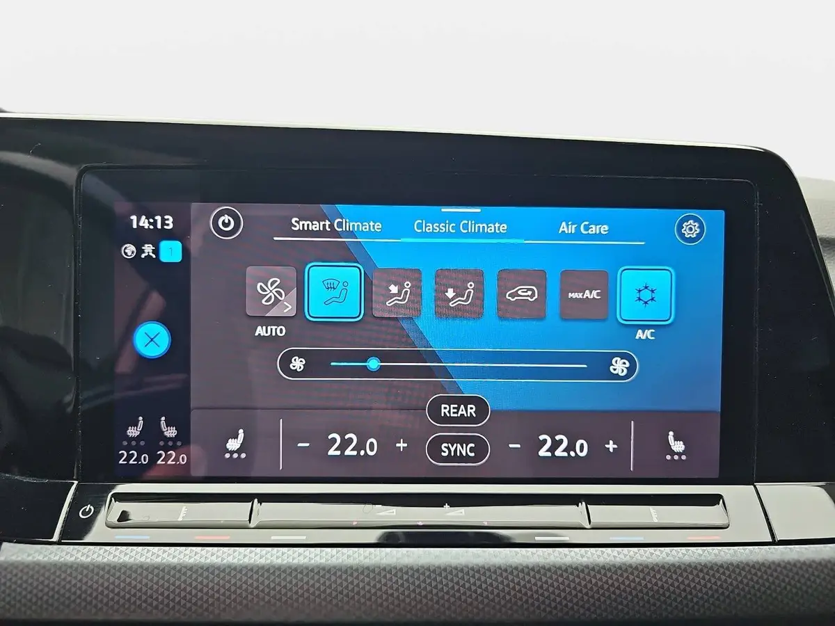 VW GOLF VIII 1.5 TSI ACTIVE NAVI LED M+S