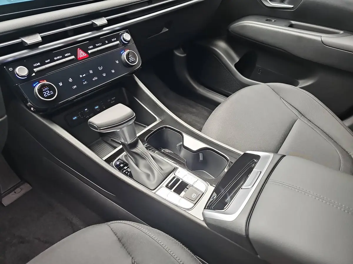 HYUNDAI TUCSON 1.6 T-GDI DCT7 SELECT 2WD NAVI LED DESIGN KAMERA W