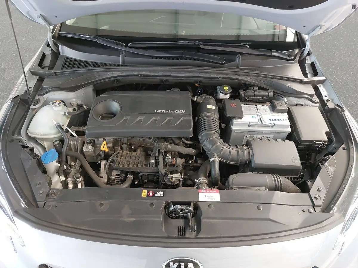 KIA CEED 1.4 T-GDI DCT SPIRIT LED ACC WINTER DAB