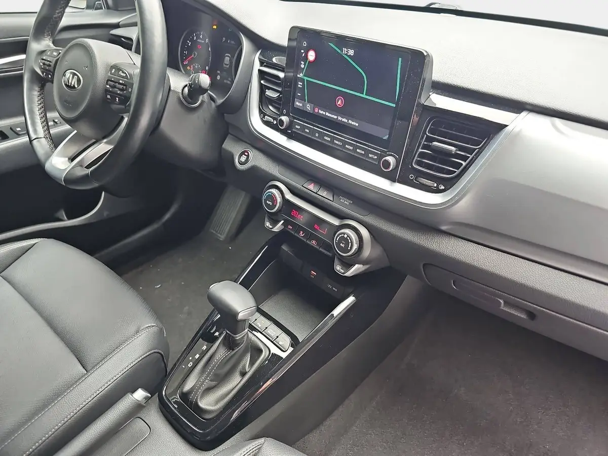 KIA STONIC 1.0 T-GDI DCT NAVI LED KAMERA LM17