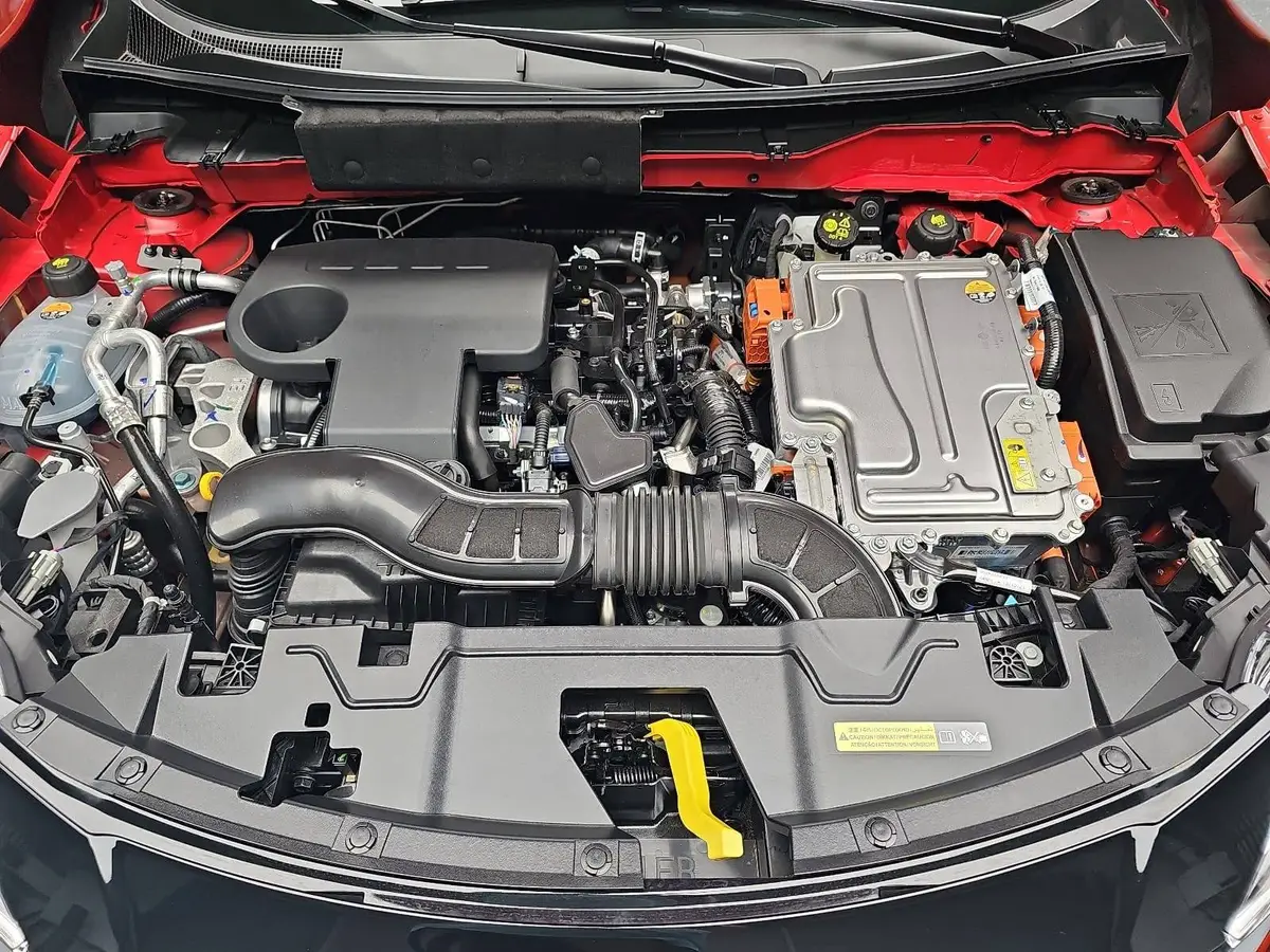 NISSAN JUKE 1.6 HYBRID AUTO. TEKNA NAVI BOSE
