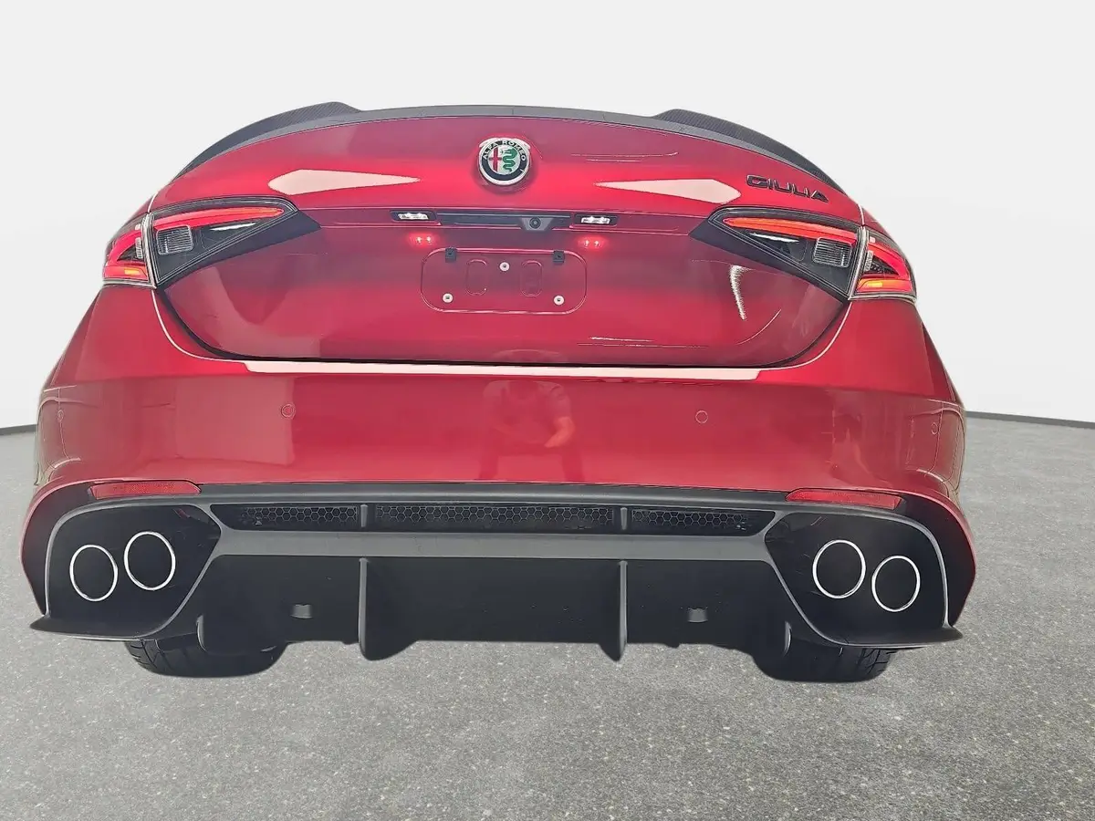 ALFA ROMEO GIULIA 2.9 V6 BI-TURBO QUADRIFOGLIO ORO