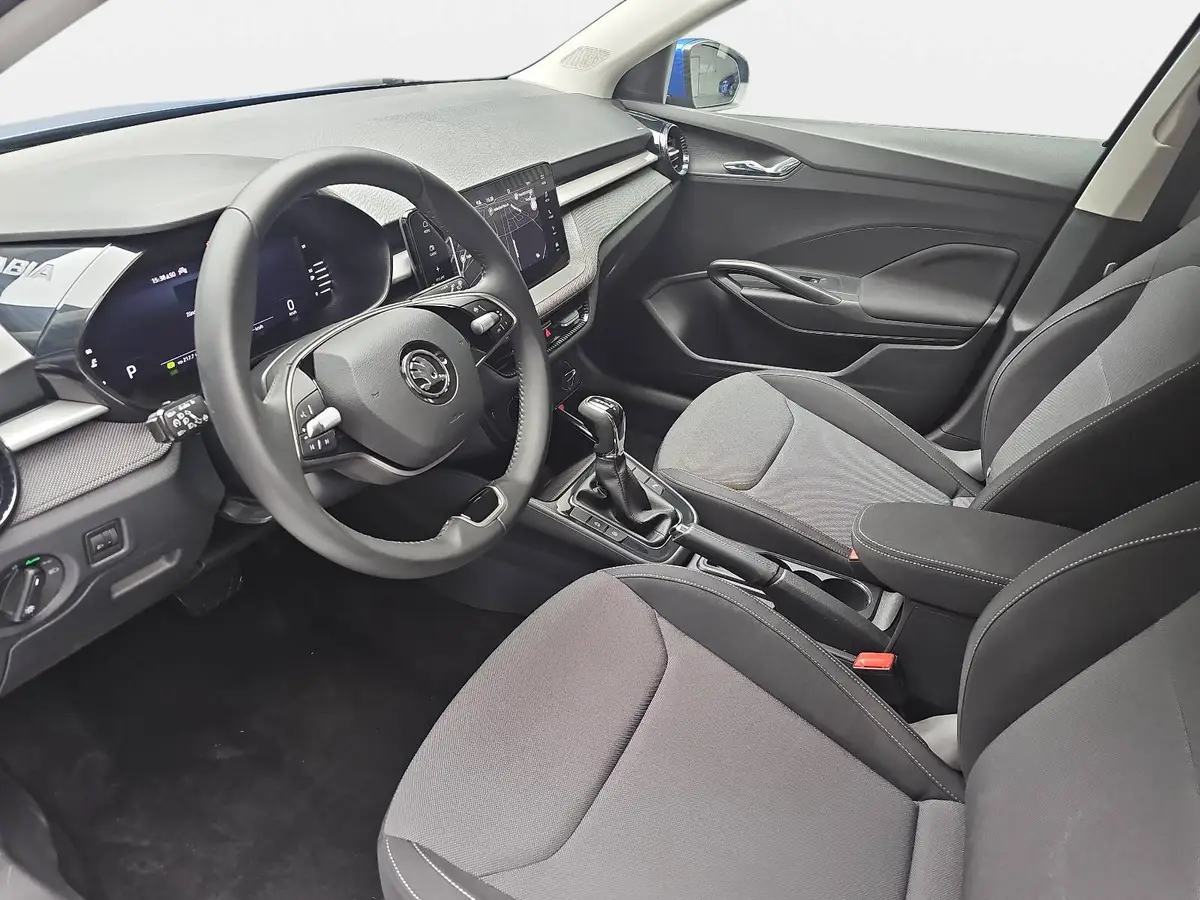 SKODA FABIA 1.0 TSI DSG SELECTION NAVI LED KLIMA GRA DAB PDC