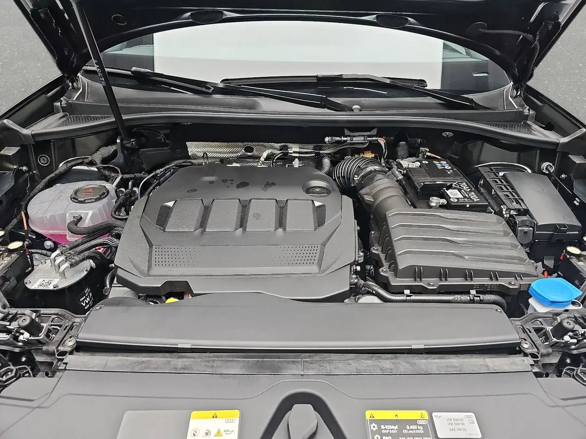 AUDI Q3 35 TDI S-TRONIC S LINE NAVI LED PANO ACC BLACK+ KA