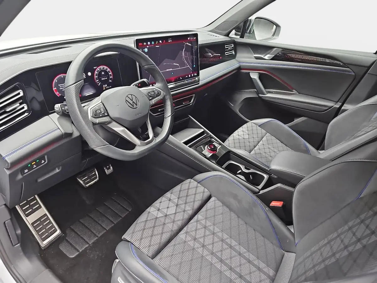 VW TIGUAN 2.0 TDI DSG 4M R-LINE NAVI MATRIX HUD DCC AHK LM20