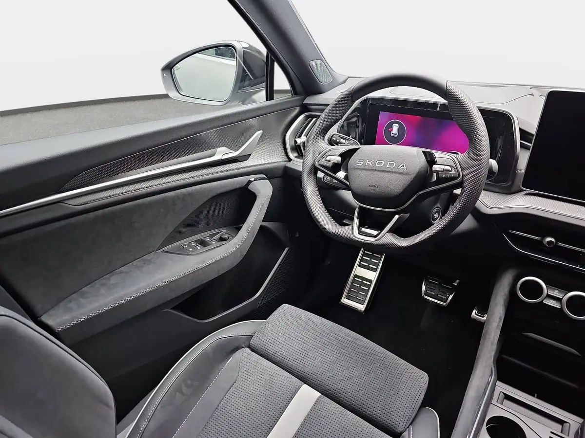 SKODA KODIAQ 2.0 TDI DSG SPORTLINE 4X4 NAVI LED ACC HUD 7-SITZE