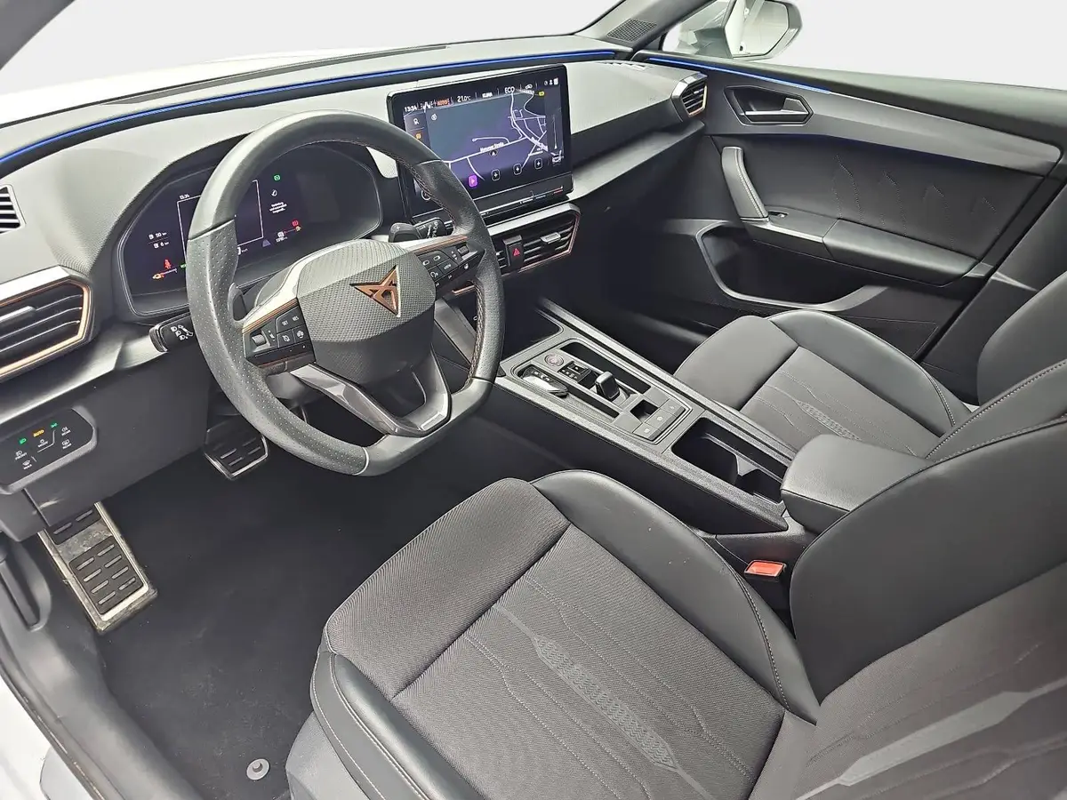 CUPRA LEON ST 1.4 E-HYBRID DSG LED DCC KAMERA