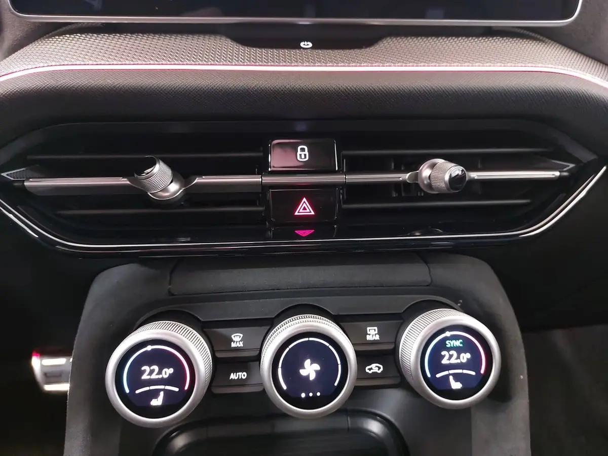 SKODA KODIAQ 1.5 TSI DSG SPORTLINE NAVI LED ACC PANO WINTER AHK