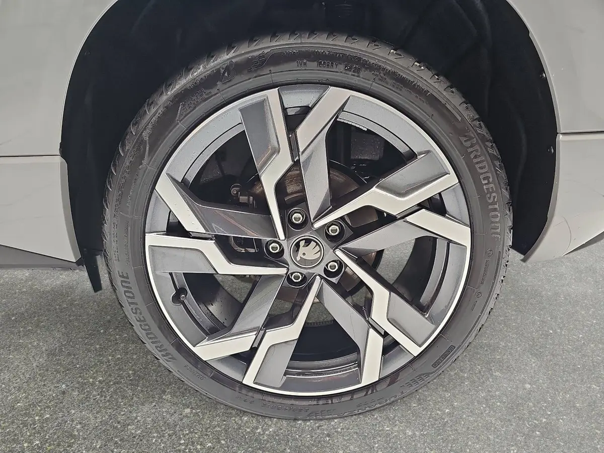 SKODA KAROQ 2.0 TSI DSG SPORTLINE 4X4 NAVI LED