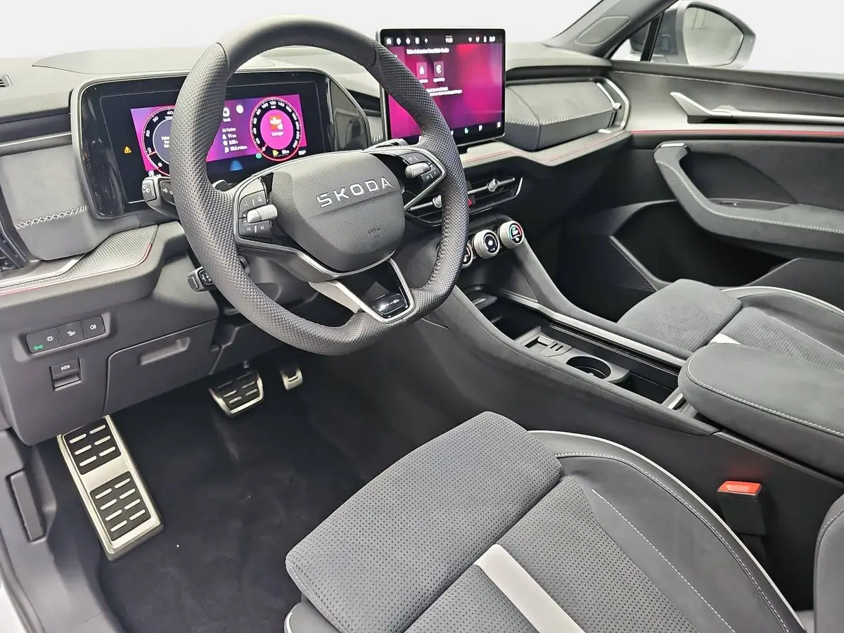 SKODA KODIAQ 2.0 TSI DSG SPORTLINE 4X4 NAVI LED AHK