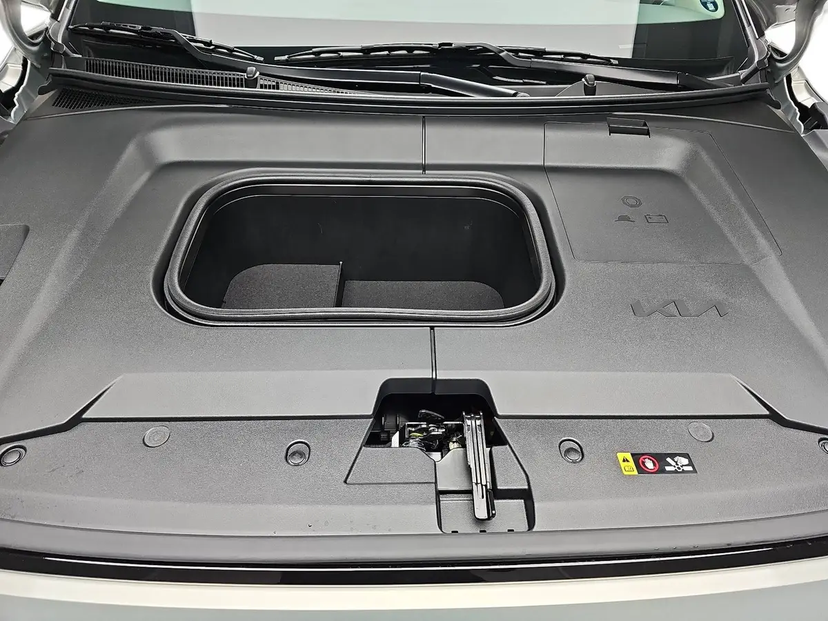 KIA EV3 58.3 KWH EARTH MJ26 WINTER BUSIN. UPGRADE DRIVEWISE-PARK DESIGN SOUND