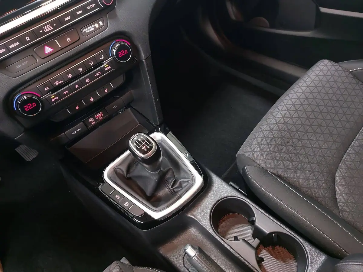 KIA CEED 1.4 T-GDI VISION MJ19 KOMFORT NAVI