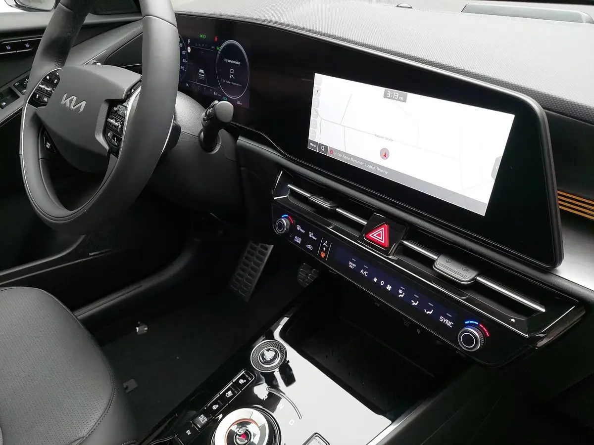 KIA NIRO 1.6 GDI PLUG-IN-HYBRID DCT SPIRIT TECHNOLOGIE RELAX GLASDACH