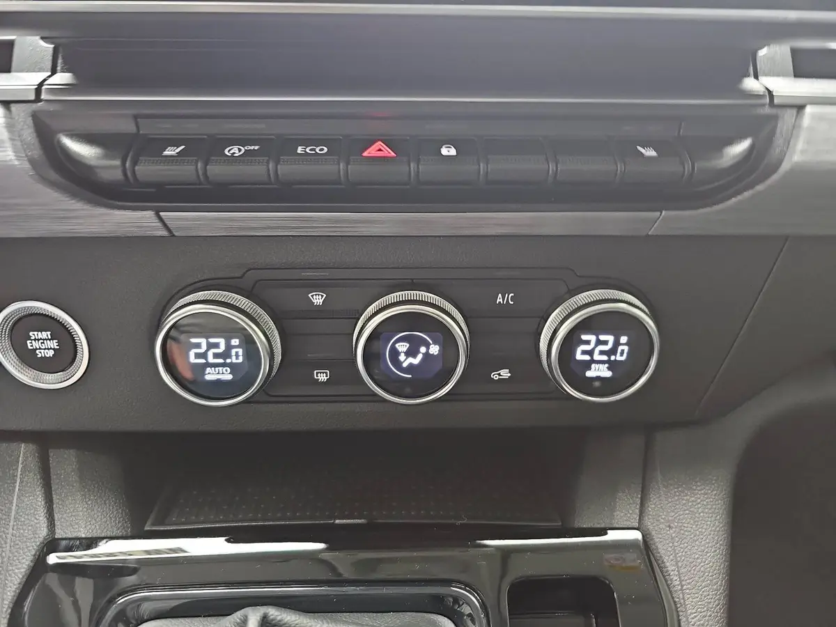 NISSAN TOWNSTAR KOMBI 1.3 DIG-T L2 2.3T TEKNA 7-SITZER