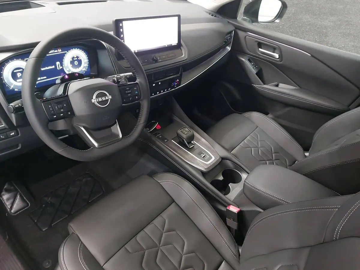 NISSAN QASHQAI 1.3 DIG-T MHEV AUTO. MJ27 TEKNA PANORAMA BOSE HEAD-UP-DISPLAY