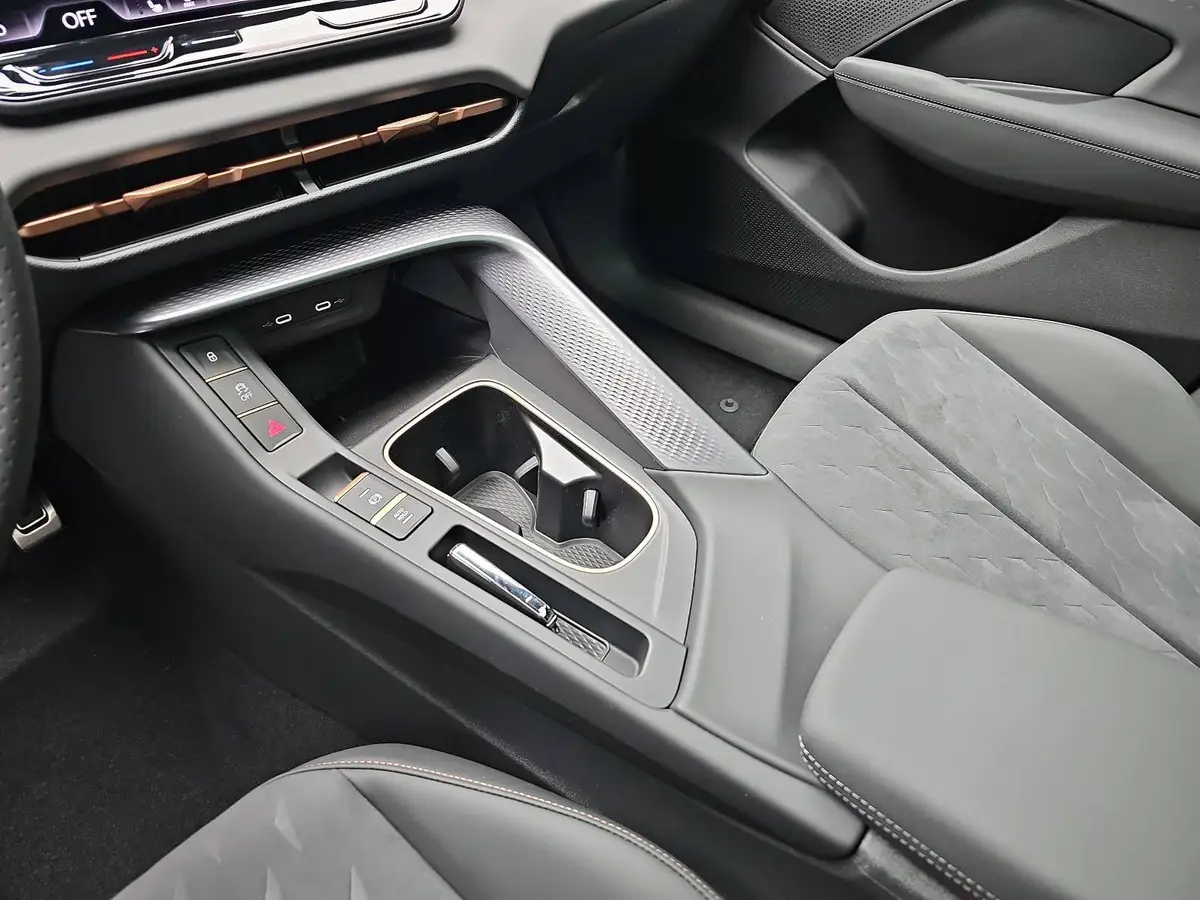 CUPRA TERRAMAR 2.0 TSI DSG VZ 4D NAVI HD-LED SENNHEISER INTELLIGE