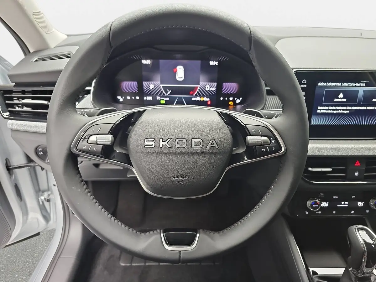 SKODA KAMIQ 1.0 TSI DSG 130 JAHRE LED KLIMAUTO WINTER SICHT KA