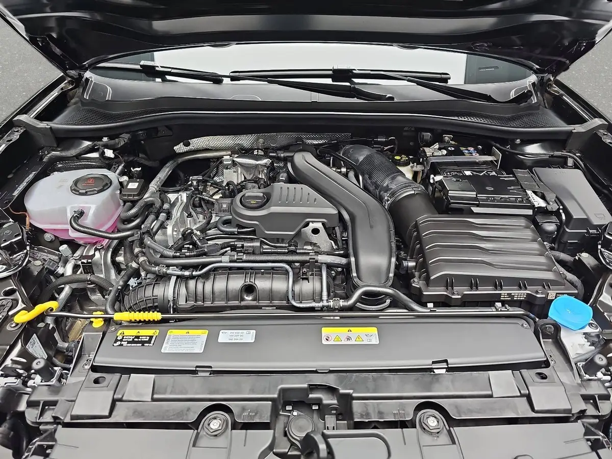 CUPRA LEON 1.5 ETSI DSG LED ACC DCC FULL-LINK WINTER PDC KAME