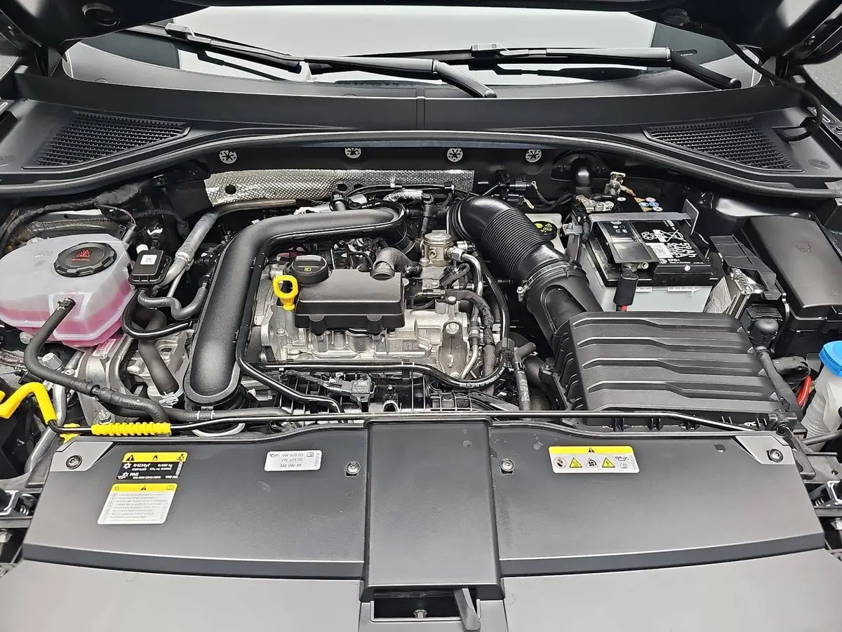 VW T-ROC 1.0 TSI LIFE NAVI LED ACC KAMERA LM17