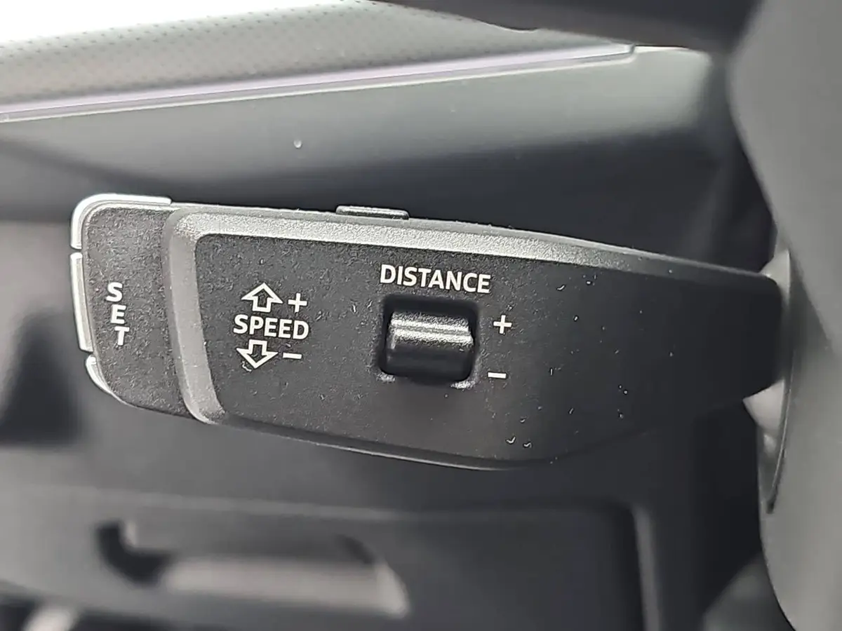 AUDI Q3 TFSI S-TRONIC S-LINE NAVI LED-PLUS PANO