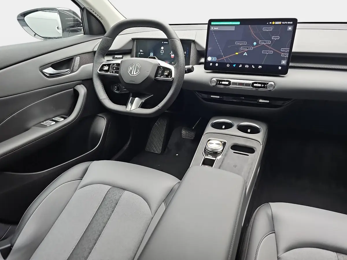 MG S5 EV 64 KWH MY25 LUXURY