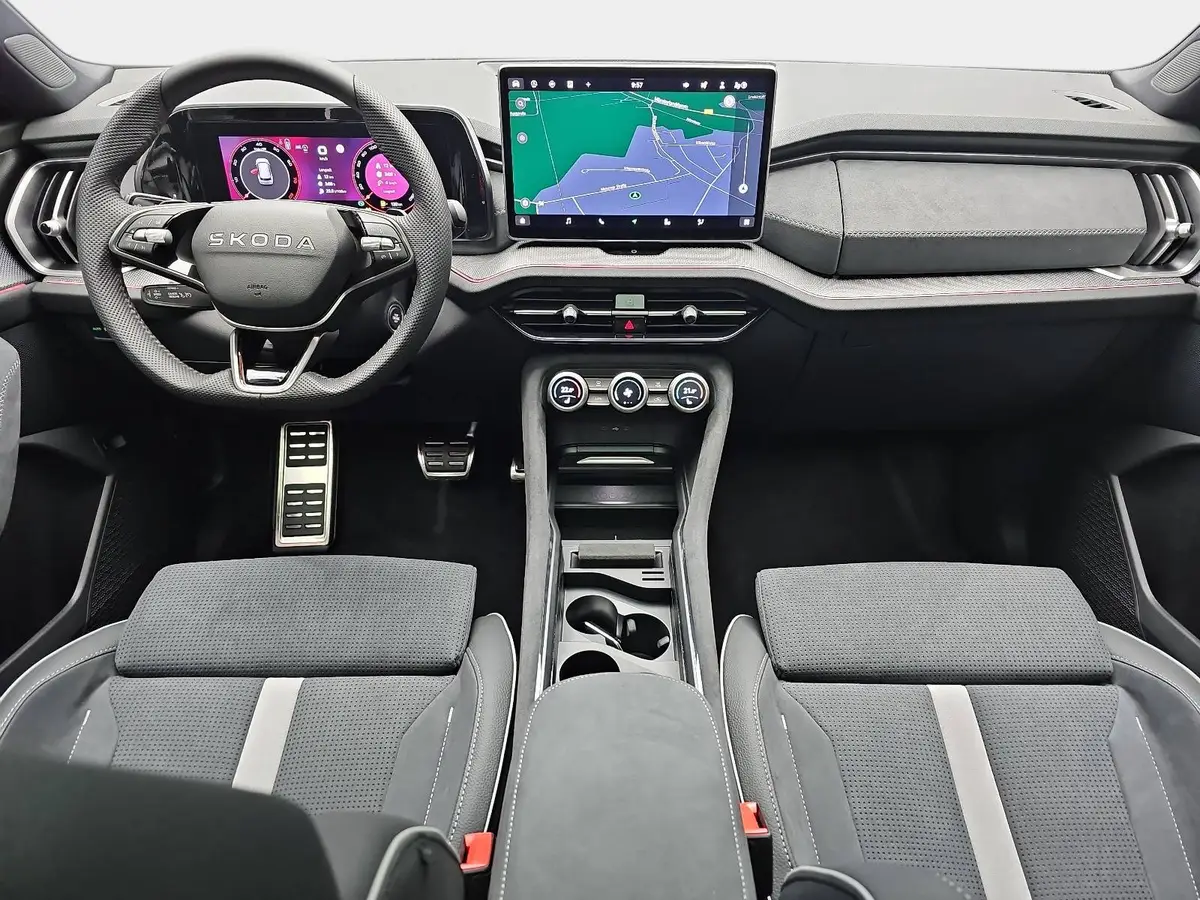 SKODA KODIAQ 1.5 TSI DSG SPORTLINE NAVI LED PANO 7-SITZE KAMERA