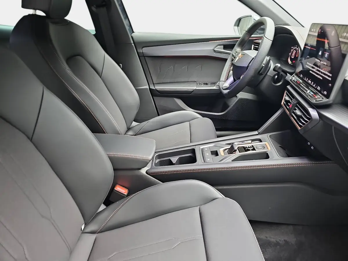 CUPRA LEON 1.5 ETSI DSG LED ACC DCC FULL-LINK WINTER PDC KAME