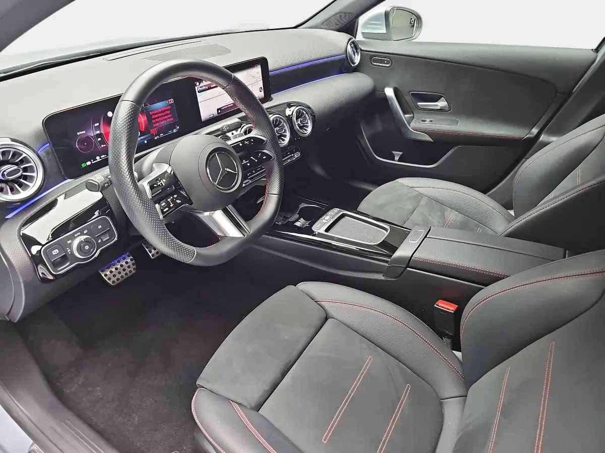 MERCEDES-BENZ A 180 DCT AMG LINE NAVI LED MBUX WINTER KAMERA LM18