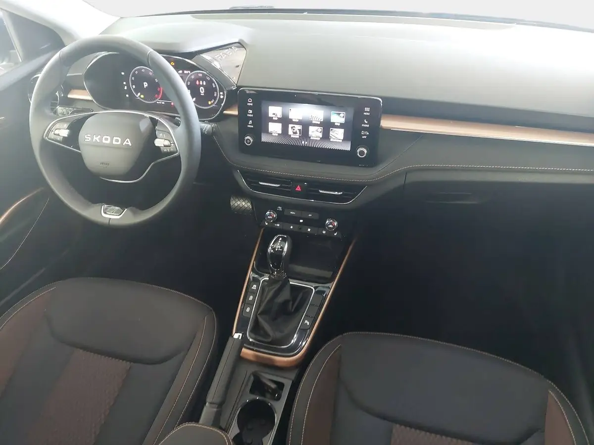 SKODA FABIA 1.0 TSI DSG 130 JAHRE PREMIUM LED KAMERA LM16