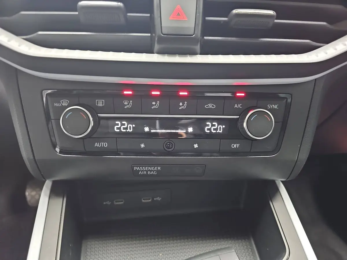 SEAT ARONA 1.0 TSI STYLE LED P-ASSIST KAMERA LM