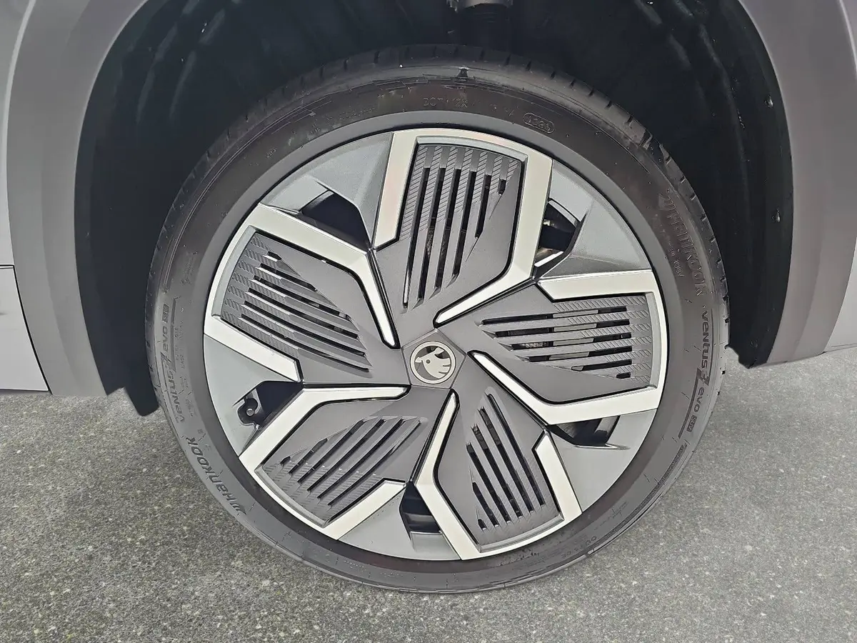 SKODA KODIAQ 2.0 TSI DSG SPORTLINE 4X4 NAVI LED AHK