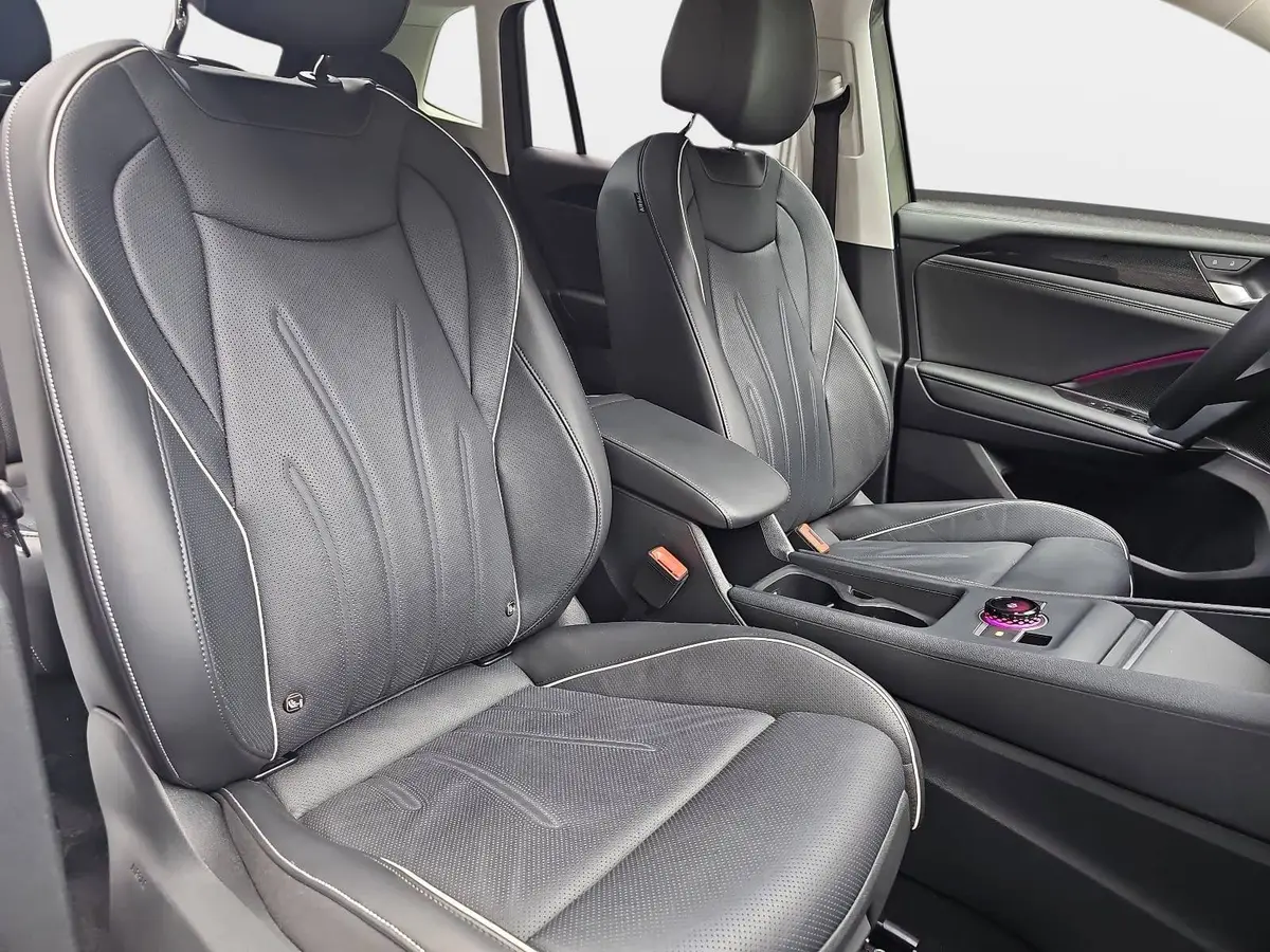 VW TIGUAN 1.5 ETSI DSG LIFE NAVI LED KAMERA AHK