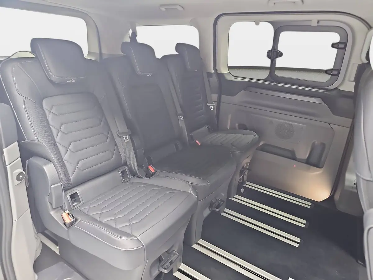 FORD TOURNEO CUSTOM 2.0 ECOBLUE AUTO. L1 TITANIUM X NAVI LED AHK