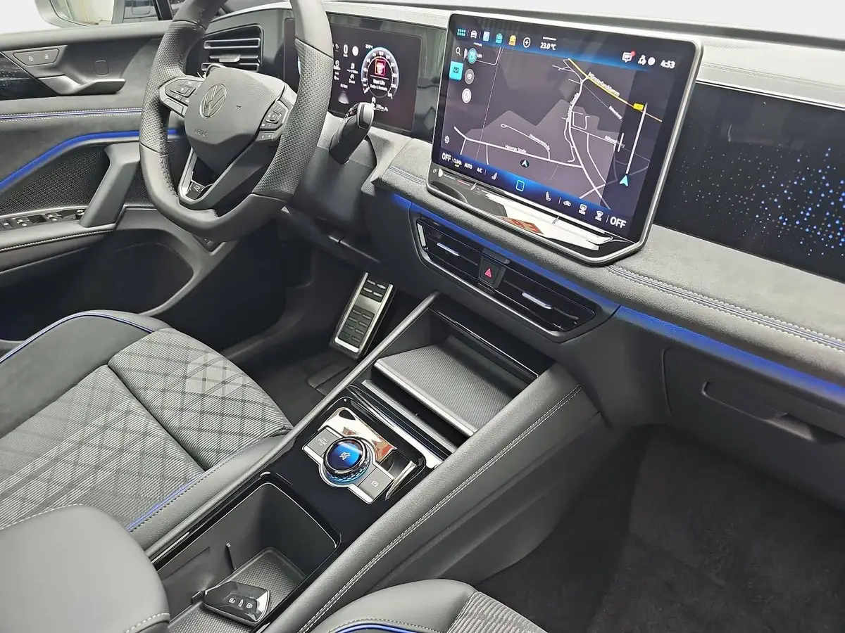 VW TIGUAN 2.0 TDI DSG R-LINE NAVI LED PANO