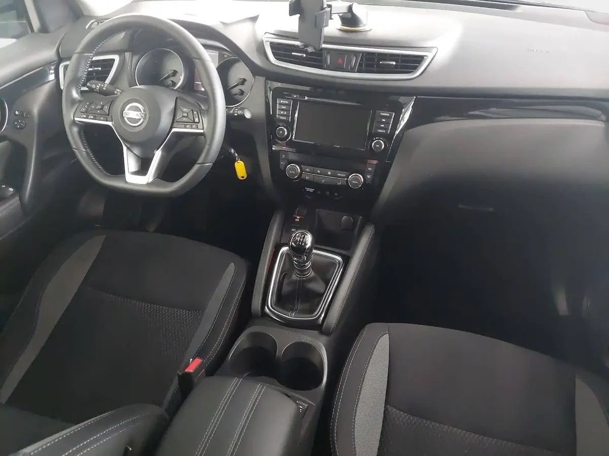 NISSAN QASHQAI 1.3 DIG-T NAVI CONNECT WINTER PDC KAMERA LM