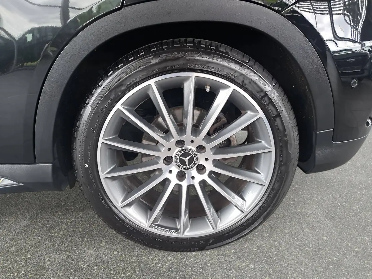 MERCEDES-BENZ GLA 250 AUTO. AMG LINE 4MATIC NAVI