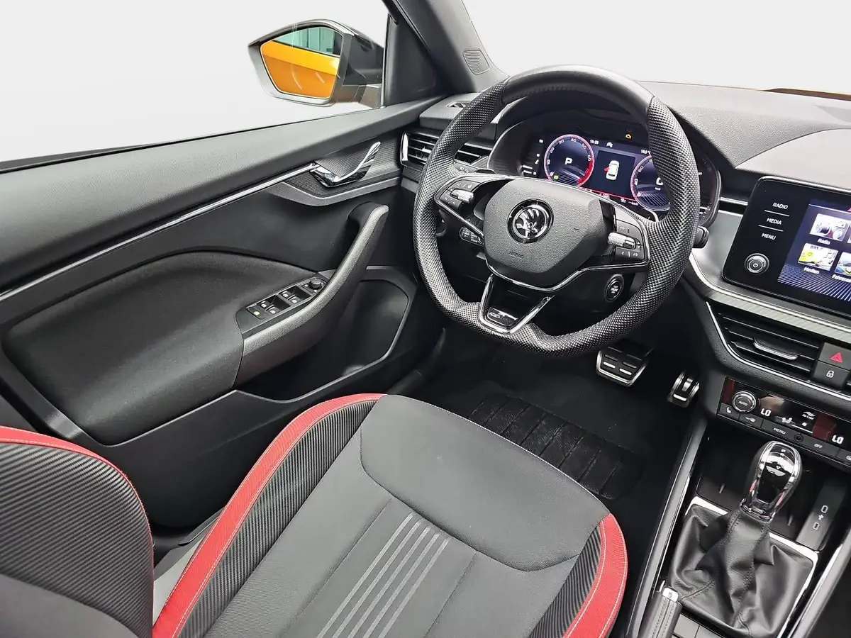 SKODA KAMIQ 1.0 TSI MONTE CARLO LED DAB PANO AHK LM