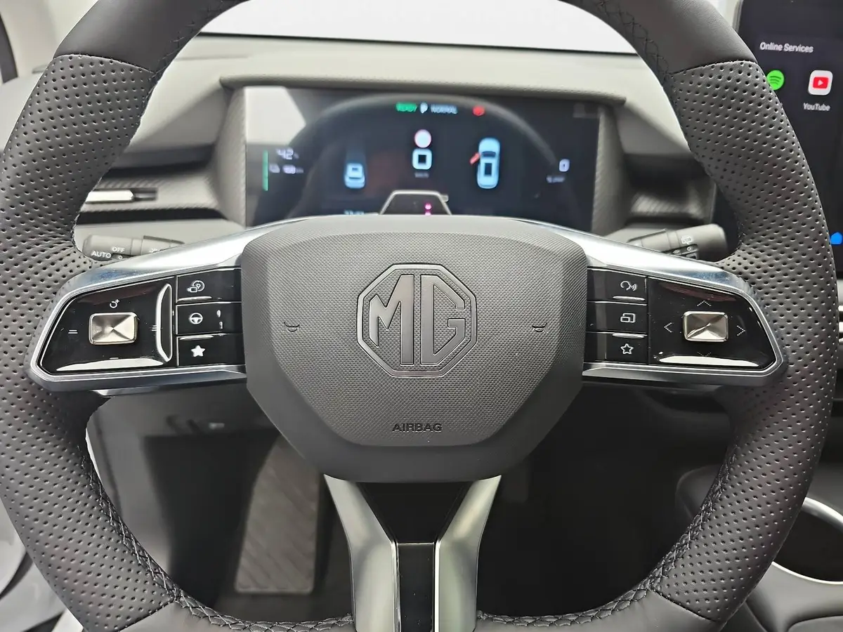 MG S5 EV 64 KWH MY25 LUXURY