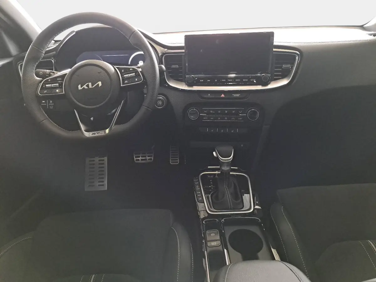 KIA XCEED 1.6 T-GDI 150 DCT GT-LINE MJ26 LEDER GLASDACH