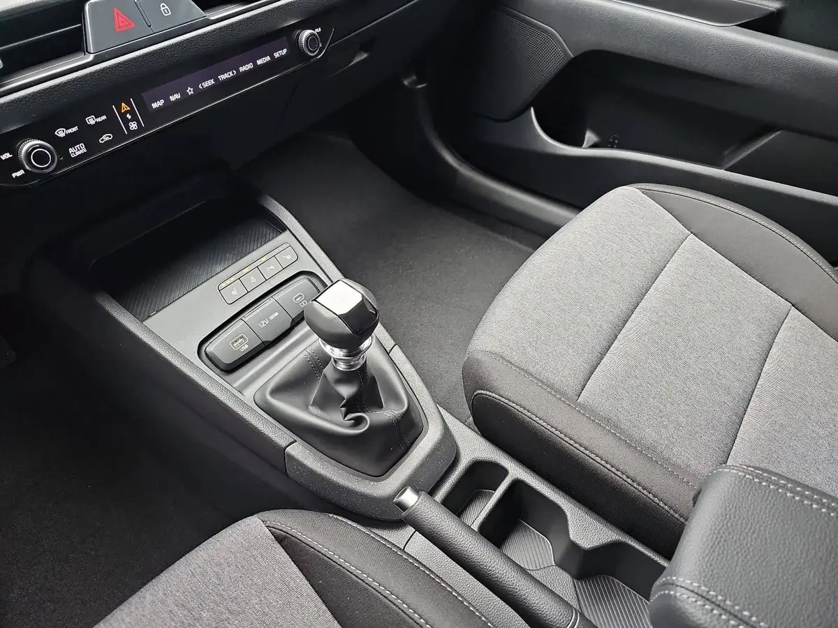 KIA STONIC 1.0 T-GDI 100 VISION MJ26 SITZH. NAVI