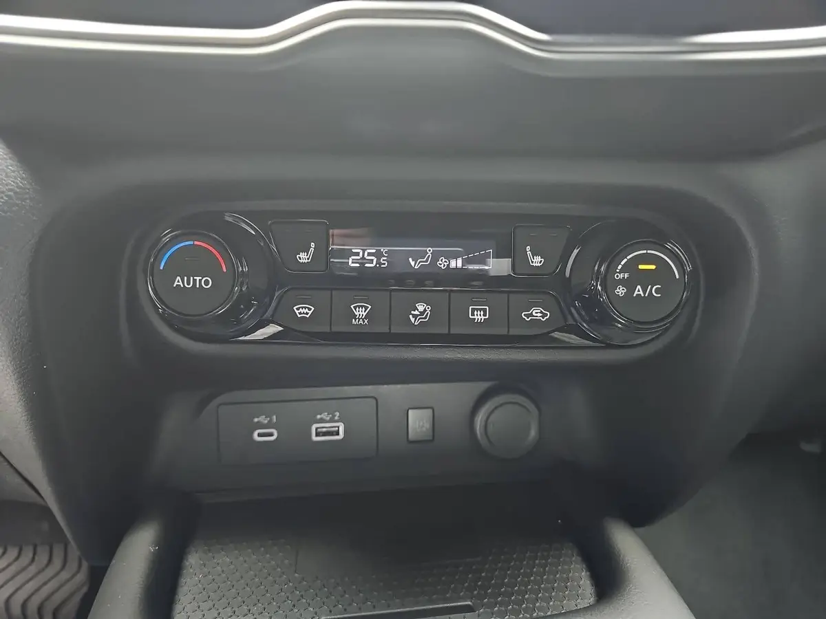 NISSAN JUKE 1.6 HYBRID AUTO. N-CONNECTA WINTER FRONTSCHEIBENHEIZUNG